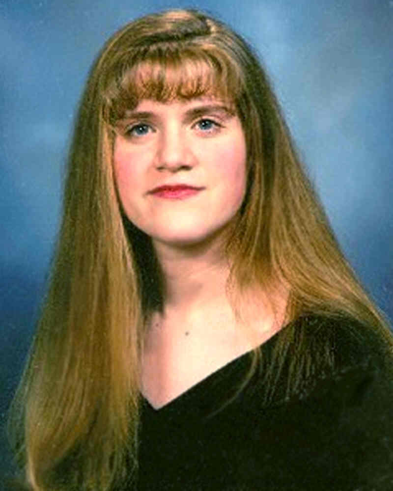 Suzanne graduate picture